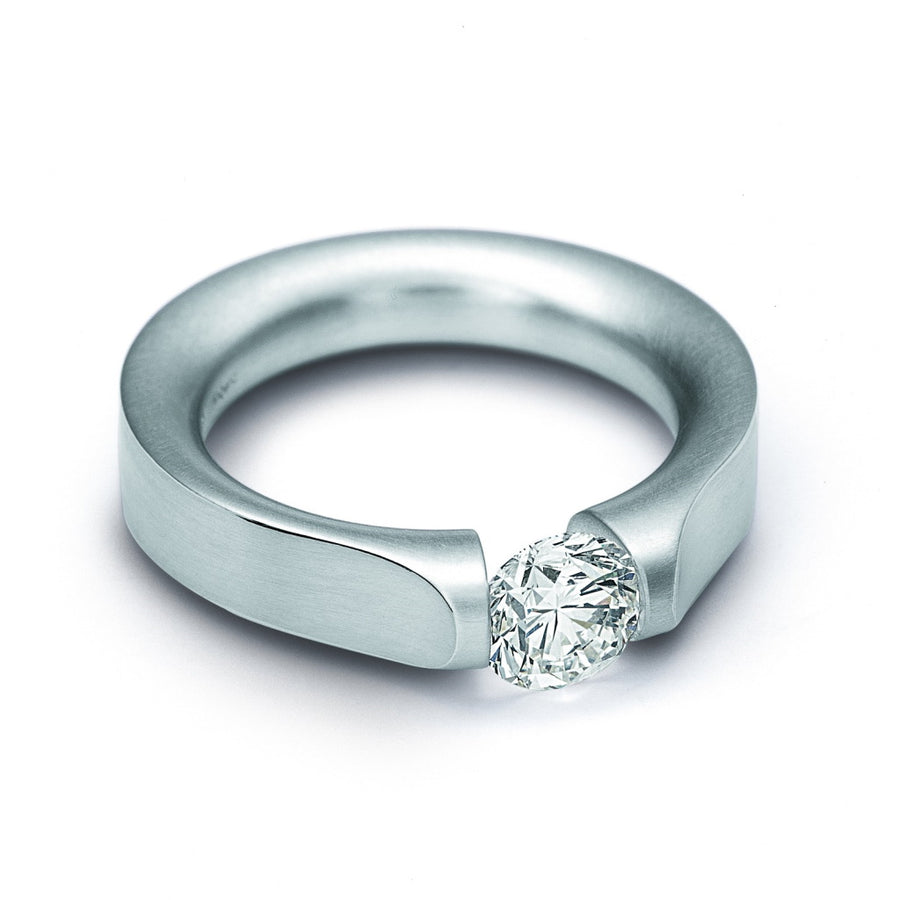 Niessing Everest Engagement ring Platinum