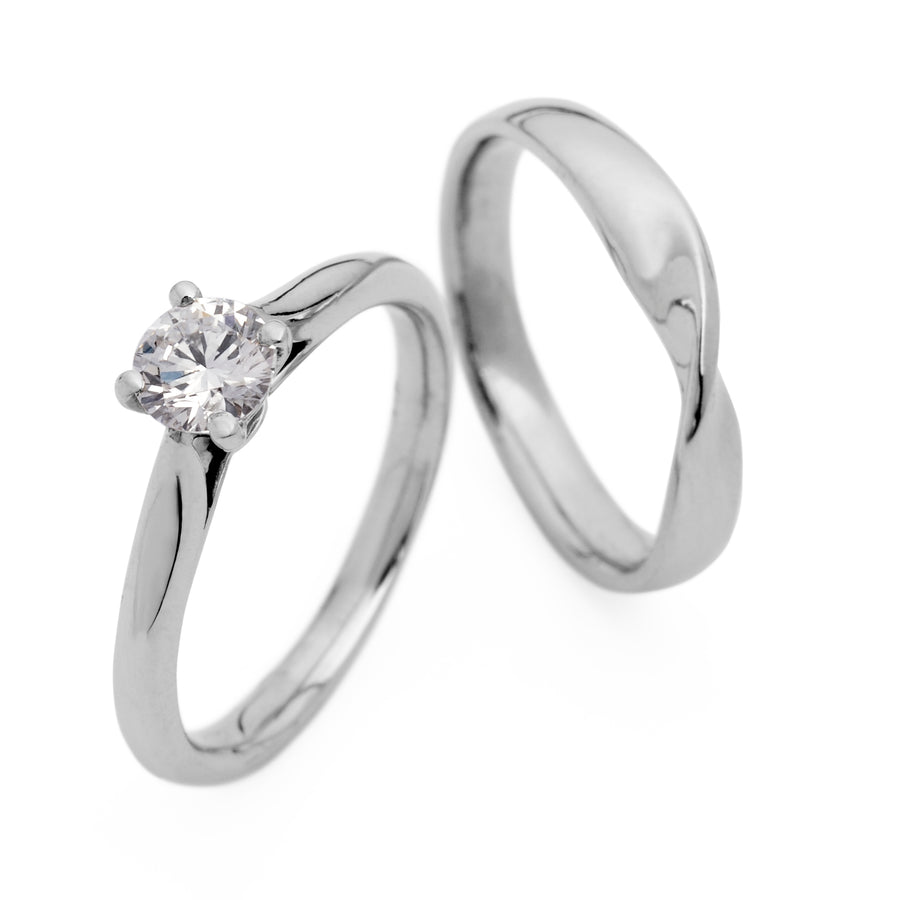 Catherine Jones of Cambridge Classic-4-Claw Engagement Ring Platinum Solitaire Diamond