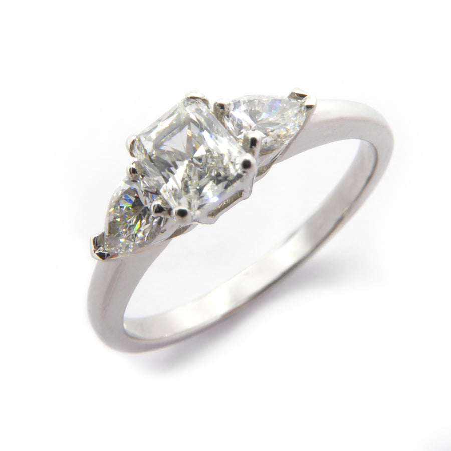 Catherine Jones of Cambridge Radiance Ring Platinum 3-stone Diamonds